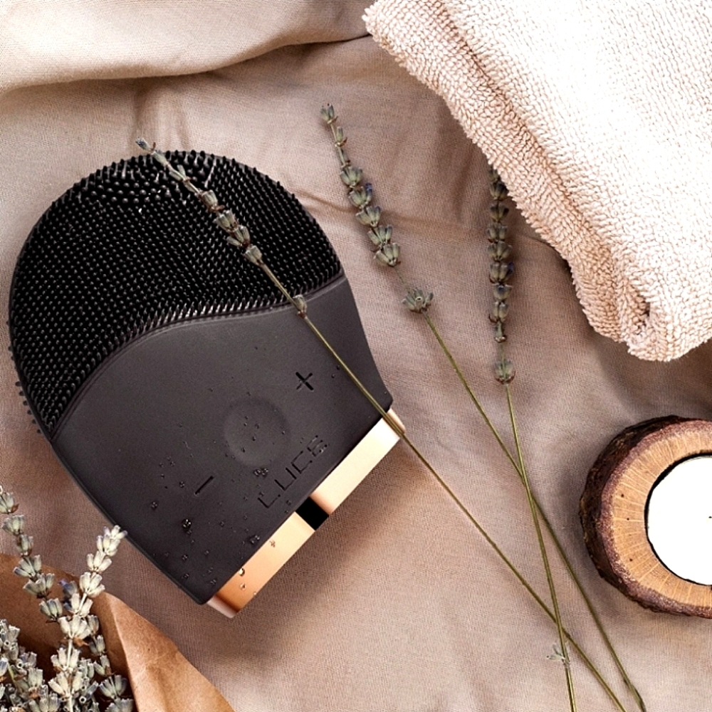 LUCE 180⁰ Facial Cleansing & Ant-Aging Device USB Dust Bag Box Set